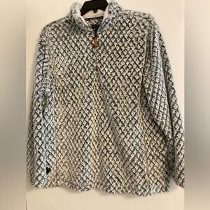Grey and white patterned Simply Southern pull over jacket.